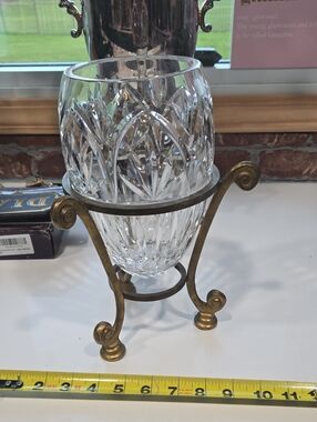 vintage Fifth Avenue Crystal Pedestal Vase Crystal Vase in Brass Scroll Stand